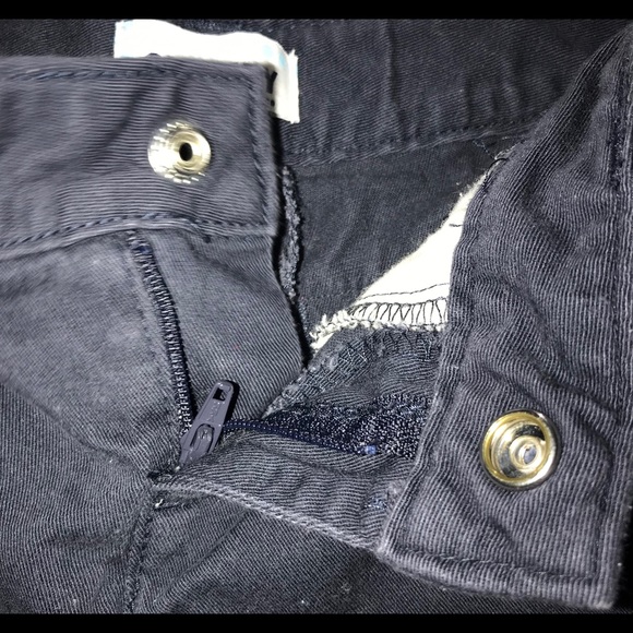 Old Navy shorts size 6 school uniform - Picture 3 of 8